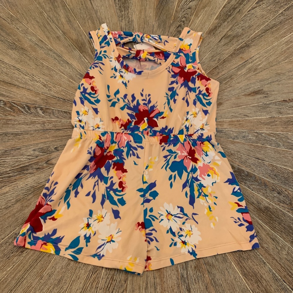 •Poof Girl• -NWT- romper